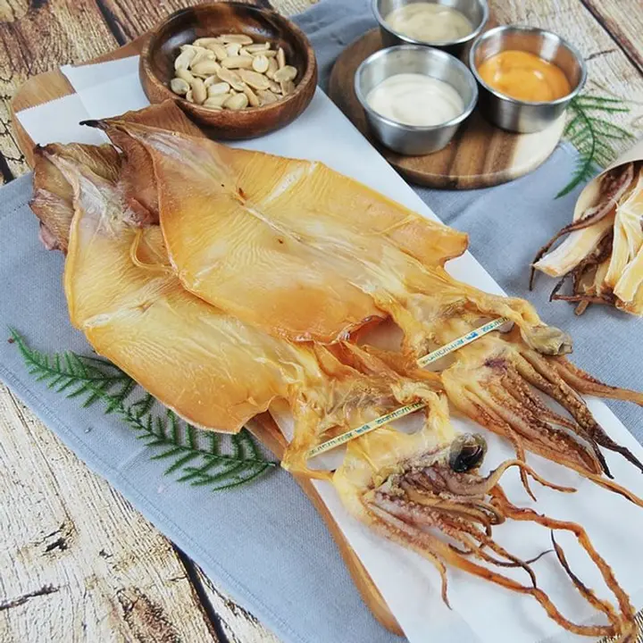 국내산 촉촉오징어 왕특대 8미 + 오징어채 1봉, 770g, 1개